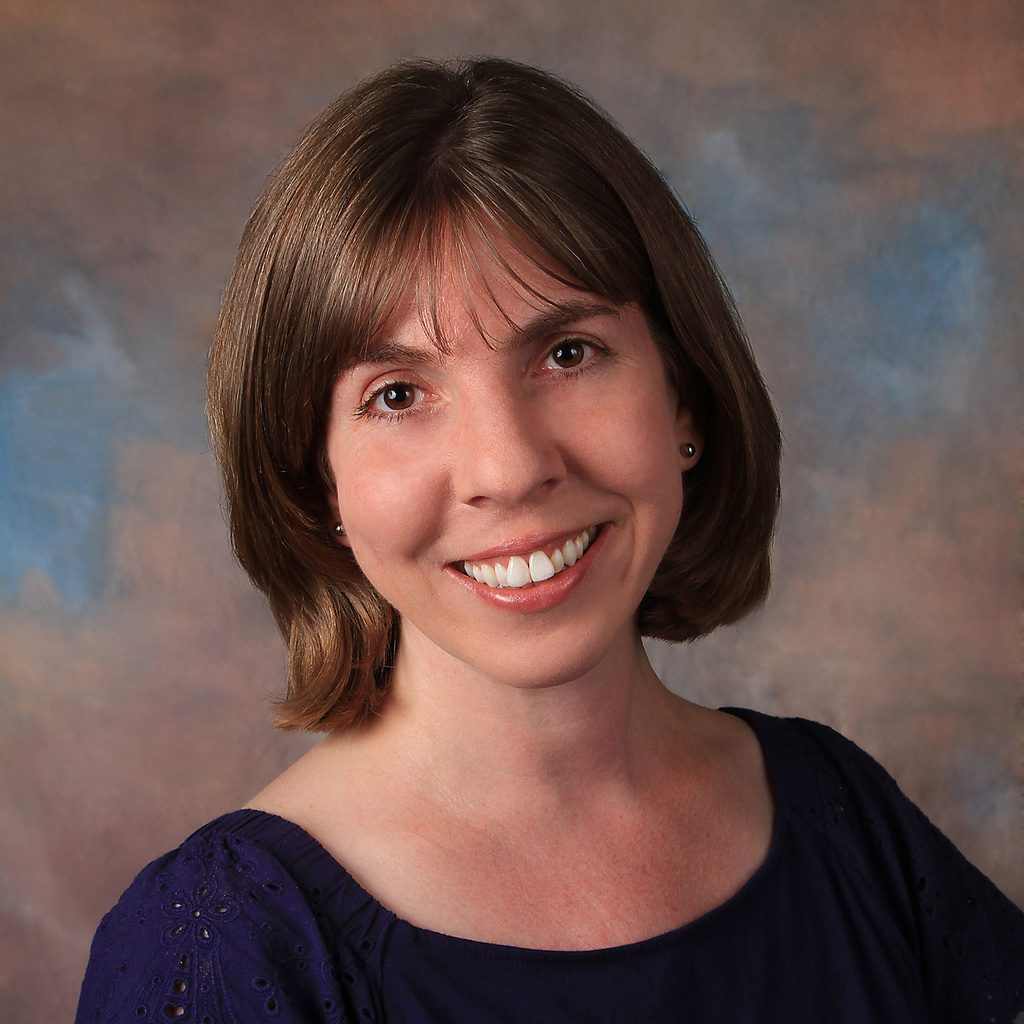 Laura Shaw headshot
